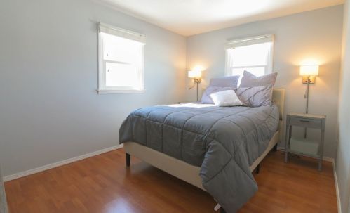 1304 Lorraine Pl, Waukegan IL 60085-1729 exterior