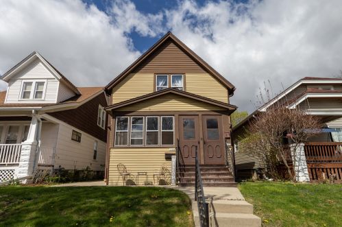 1107 57th St, Milwaukee WI  53214-3308 exterior