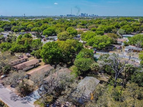 3216 48 St, Tampa FL 33617-6021 exterior