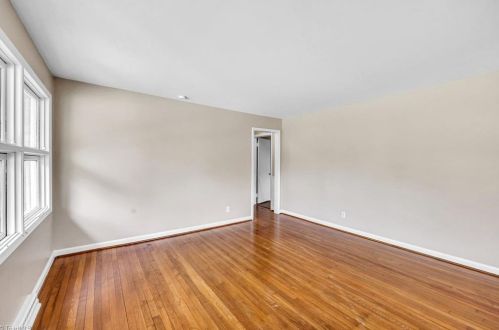 3102 Shamrock Dr, Greensboro NC  27408-3011 exterior