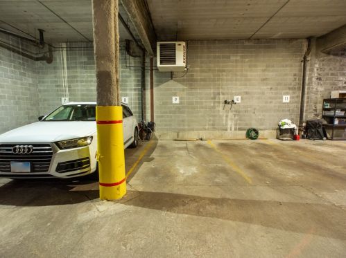 2555 Leland Ave, Chicago IL  60625-1988 exterior