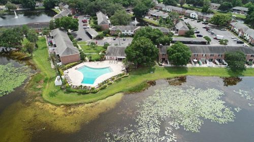 13833 Orange Sunset Dr, Tampa FL  33618-3337 exterior