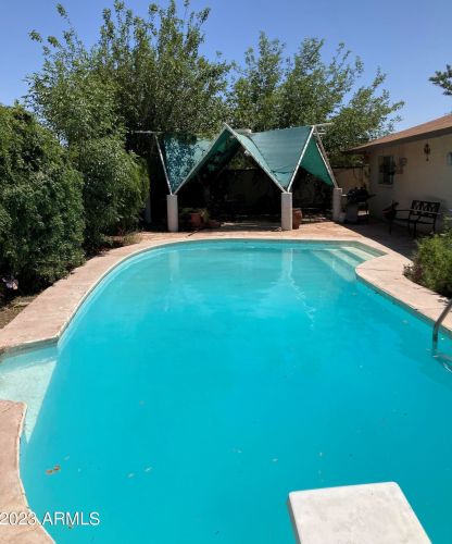 14801 39th Ave, Phoenix AZ 85051-3320 exterior