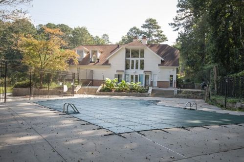 7346 Cardigan Cir, Atlanta GA 30328-1954 exterior