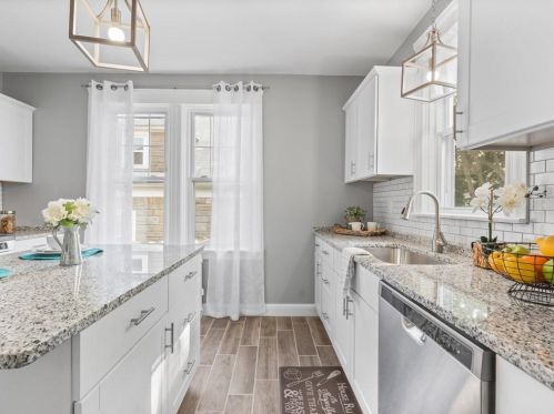 40 Audubon Ave, Providence, RI 02908-1002