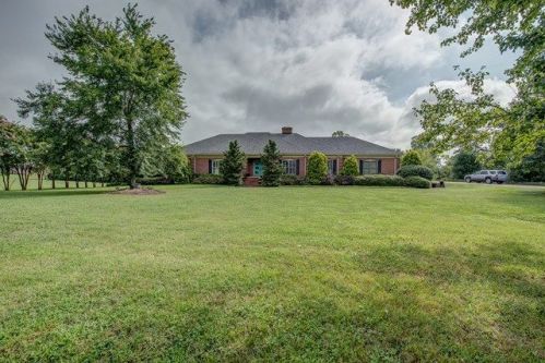 2207 Peninsula Ave, Shelby NC  28150-9712 exterior