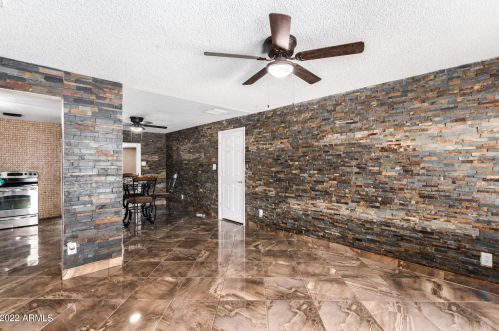 6821 Coronado Rd, Phoenix AZ 85008-3723 exterior