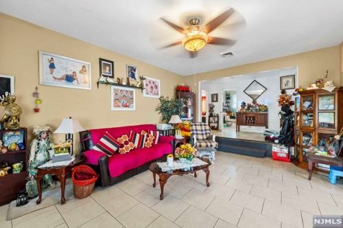 282 Rossiter Ave, Paterson NJ 07502-1317 exterior