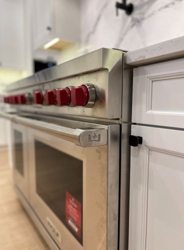 3854 Claremont Ave, Chicago IL 60618-3820 exterior