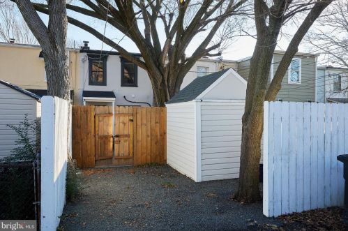 614 Alfred St, Alexandria VA  22314-1823 exterior