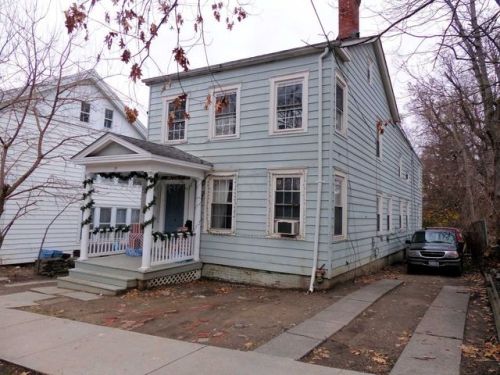 19 Barclay St, Poughkeepsie NY  12601-4330 exterior