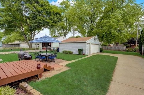 732 97, Milwaukee WI 53214-2618 exterior