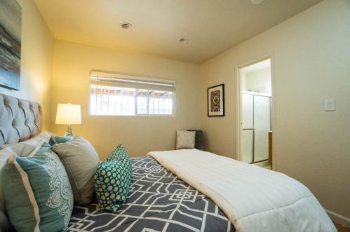 2067 Evelyn Ave, San Jose CA 95122-1611 exterior