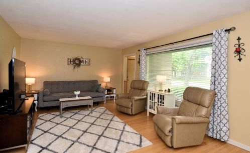 3047 121st St, Milwaukee WI  53222-4010 exterior