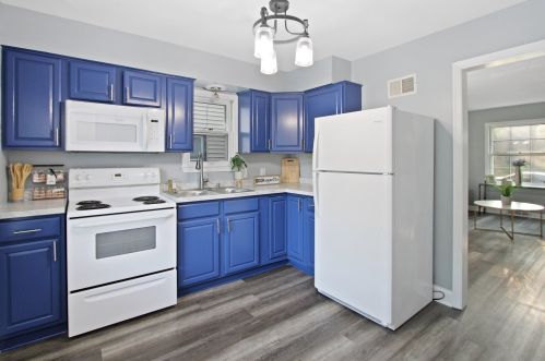 3628 61, Milwaukee WI 53216-2704 exterior