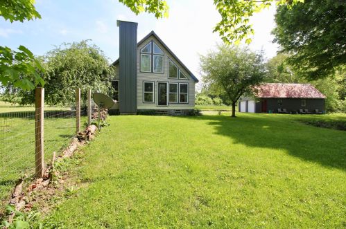 5060 Lancaster Rd, Hebron, OH 43025-9780