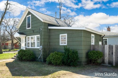 3301 7th St, Meskegon MI  49444-2837 exterior