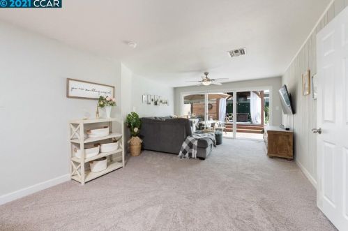 1278 Marlboro Ct, Concord CA 94521-3407 exterior