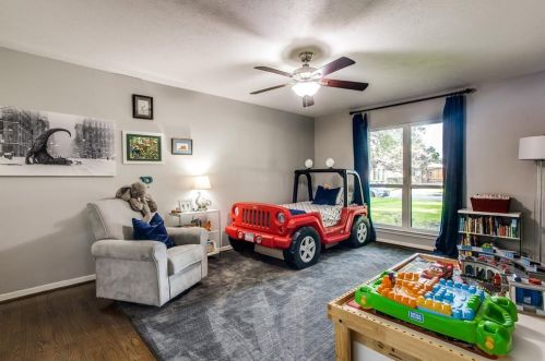 6305 Chesley Ln, Dallas TX 75214-2116 exterior