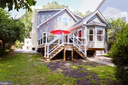 716 Beall Ave, Rockville MD 20850-2107 exterior