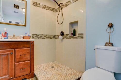 25 Linda Dr, Jackson Twp NJ 08527-5026 exterior