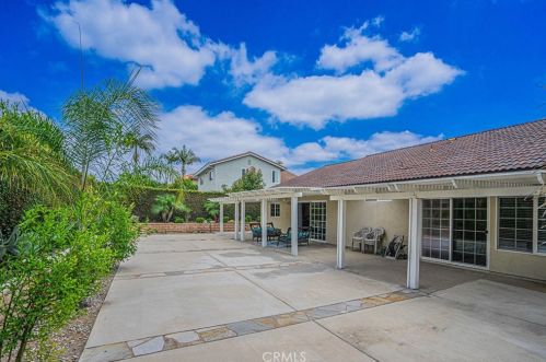 1301 Eltham Pl, Fullerton CA 92833-2021 exterior