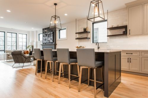 1454 Diversey Pkwy, Chicago, IL 60614-1112