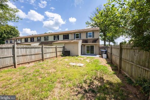 57 Orch Ct, Limerick PA 19468-2913 exterior