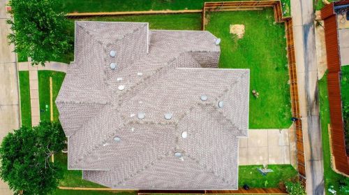 1205 Cedar Valley Dr, Irving TX  75063-4414 exterior