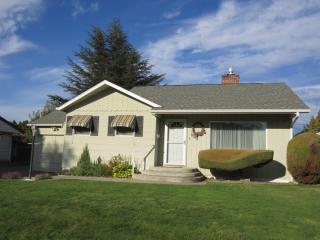 1206 21st Ave, Yakima, WA 98902-5111