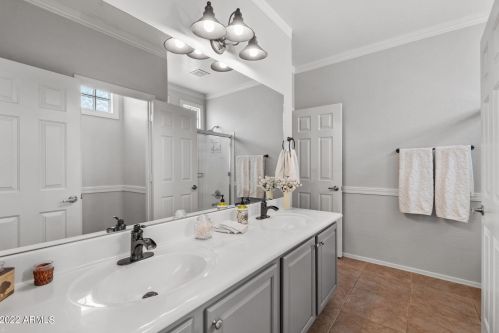 2425 Barbie Ln, Phoenix AZ  85085-5004 exterior