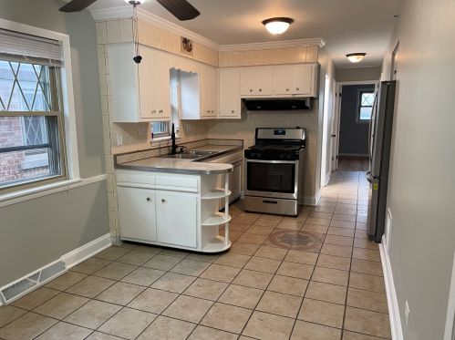 4344 Marquette Rd, Chicago IL 60629-5659 exterior