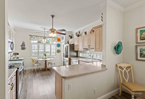 592 Cortina Ln, Fort Pierce FL 34986-1742 exterior