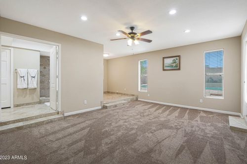 901 Beck Ln, Phoenix AZ  85022-3505 exterior