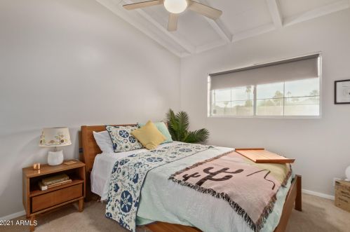 4027 45 Pl, Phoenix AZ 85050-6843 exterior