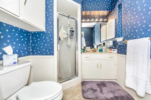 1909 Grn Oaks Dr, Irving TX 75061-2138 exterior