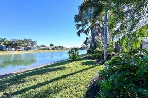 3439 Allegheny Ct, Naples FL 34120-4439 exterior