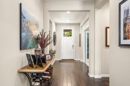 3526 Rosecrest Cir, Folsom, CA 95762-9526