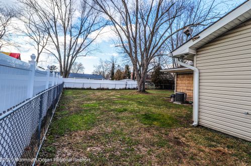 16 Troilus Dr, Old Bridge NJ 08857-2723 exterior