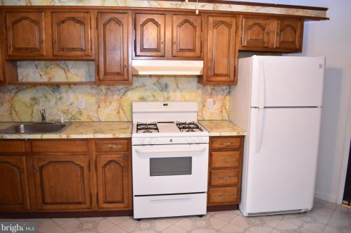 1501 Iseminger St, Philadelphia PA  19147-6215 exterior