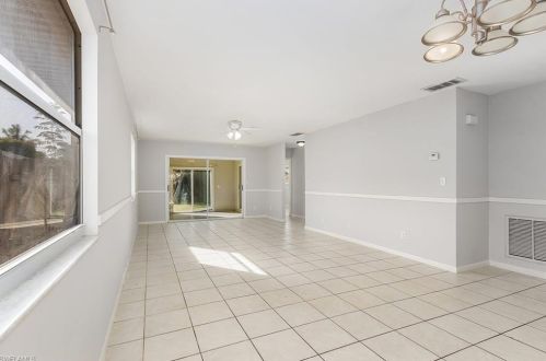 824 94 Ave, Naples FL 34108-2451 exterior