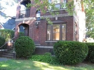 12 Orchard Rd, Maplewood NJ  07040-1920 exterior
