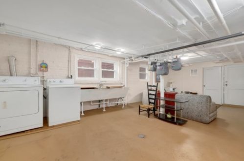 5428 Sawyer Ave, Chicago IL 60632-2624 exterior