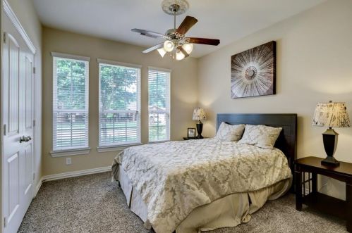 8118 12 Fairway Ln, Humble TX 77346-1716 exterior