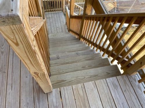 656 Monticello Ave, Chicago IL 60618-5320 exterior