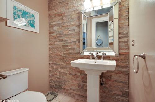 534 Brompton Ave, Chicago IL  60657-6415 exterior