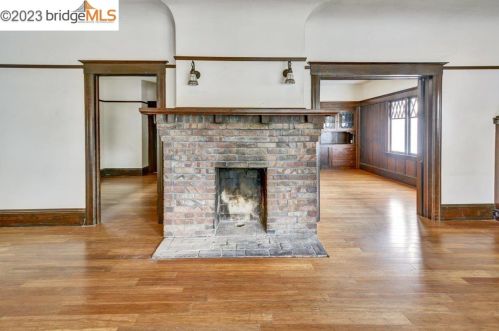 2133 Essex St, Berkeley CA 94705-1814 exterior