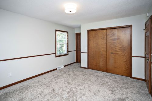 4251 Weymouth Dr, Grand Rapids MI 49508-3727 exterior