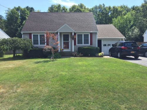 1138 Fayette Dr, Schenectady, NY 12303-4508