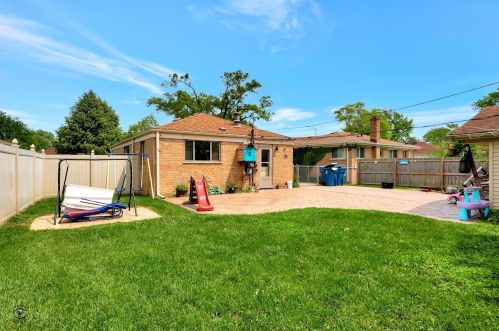 11542 Kolin Ave, Chicago IL 60803-2139 exterior